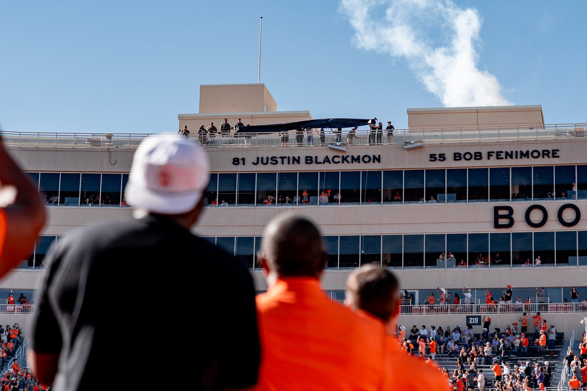 CowboyFB's tweet image. Welcome to the Ring of Honor, Justin Blackmon! 🤠