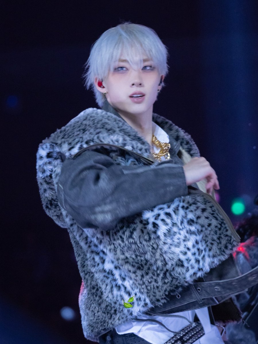 251115

#지웅 #JIUNG
#피원하모니 #P1harmony