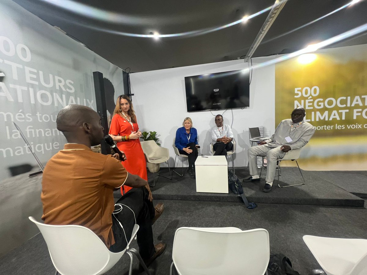 OSS_Comms's tweet image. L’#adaptationclimatique évolue grâce à deux approches complémentaires : ABM et LLA.
L’urgence de mobiliser des #financements #durables pour renforcer la #Résilience des #communautés s’impose plus que jamais.
Lire l’article : oss-online.org/fr/cop30-se-ll…