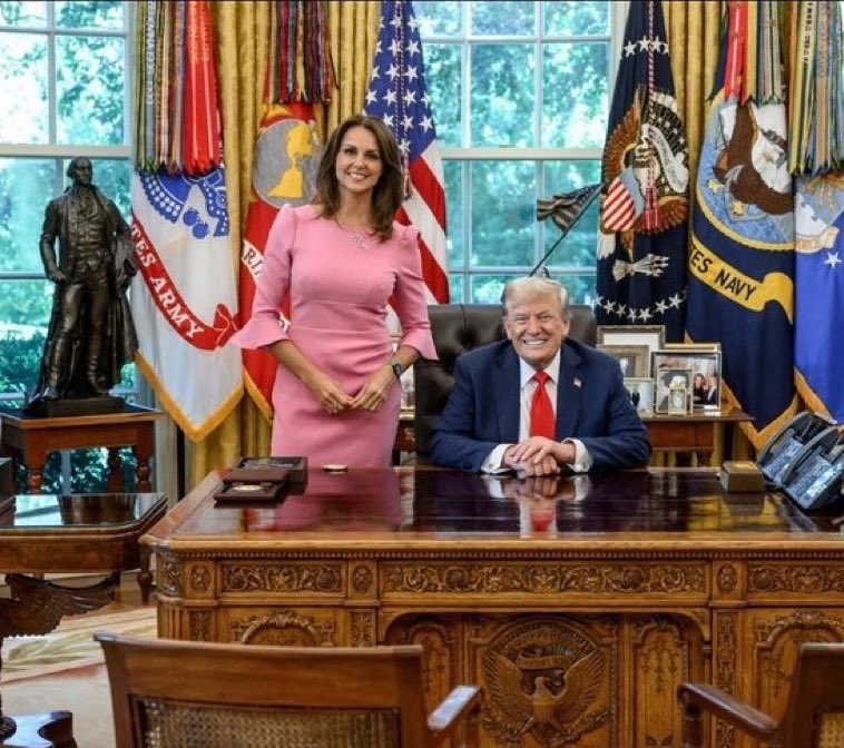 If a dress works then do a @beverleyturne and buy it in two different colours.