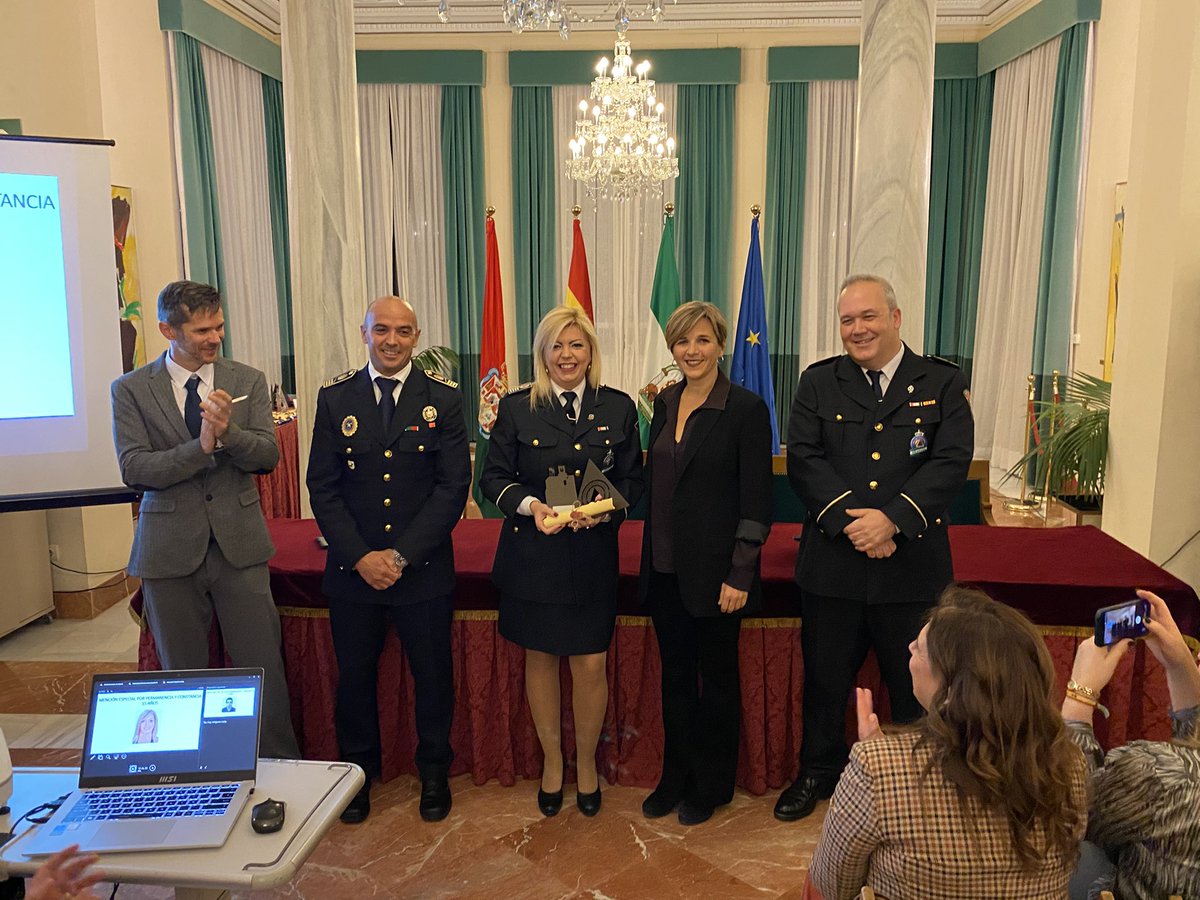 aytogr's tweet photo. Hoy hemos celebrado el Acto de Menciones y Distinciones 2025 de la Agrupación de Voluntariado de Protección Civil de Granada, un reconocimiento al compromiso, la dedicación y el servicio público de quienes trabajan cada día por la seguridad de nuestra ciudad. 💙🟧 https://t.co/YHsSApgLVx
