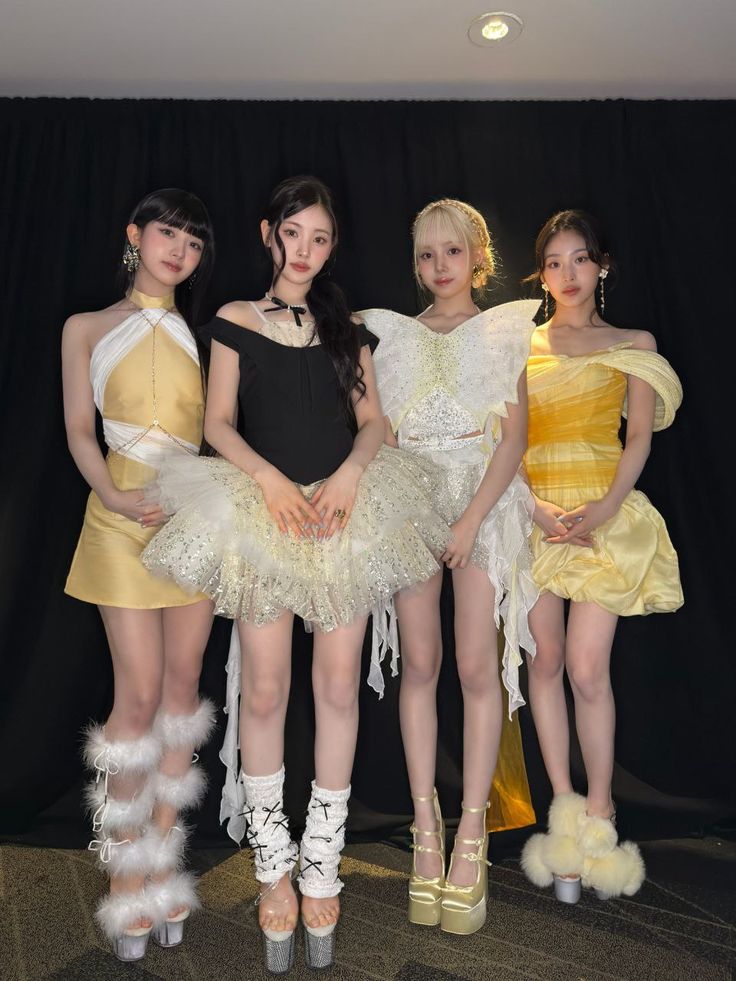 [DONTCHA!📷] DONT comparecendo ao seu primeiro festival do npop com uma fantasia de supostas fadas!

#RedCarpetNWEEN2025 #NWEEN2025 <a href="/nween_official/">𝘕-𝘞𝘌𝘌𝘕</a>