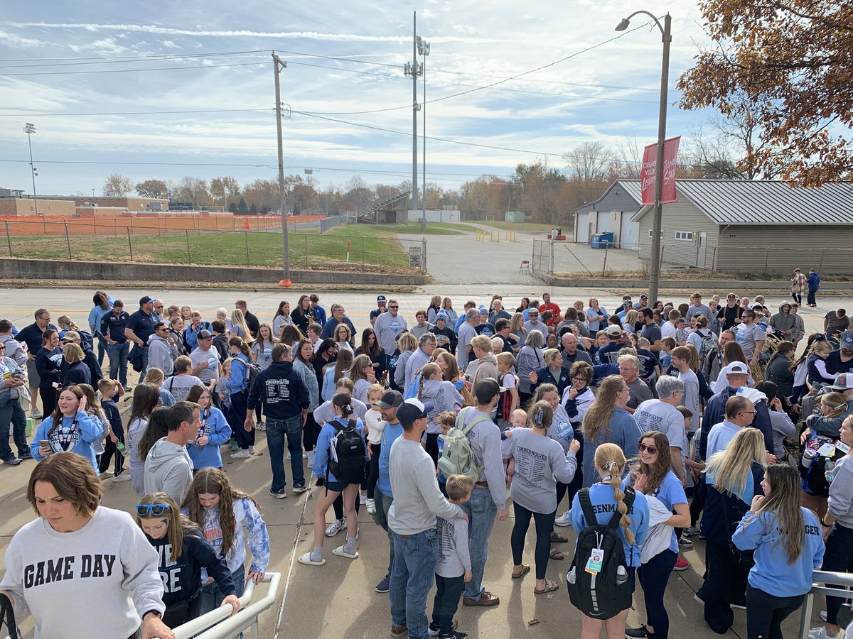CPGirlsBball's tweet image. First place looks good on you all! Congrats girls and coaches! 
🐺🏆🥇🚒🚨