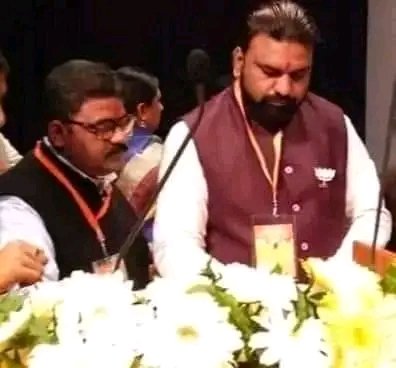 anandpathak76's tweet image. बिहार भाजपा के पूर्व प्रदेश अध्यक्ष अभी विधानसभा चुनाव में तारापुर से विजयश्री हासिल करनेवाले बिहार भाजपा के कद्दावर नेता श्री @samrat4bjp जी को जन्मदिन कि अनंत अशेष शुभकामनाएं बधाई ईश्वर आपको हमेशा स्वस्थ एवं प्रसन्न बनाए रखें। @samrat4bjp @highlight #आनंद_पाठक