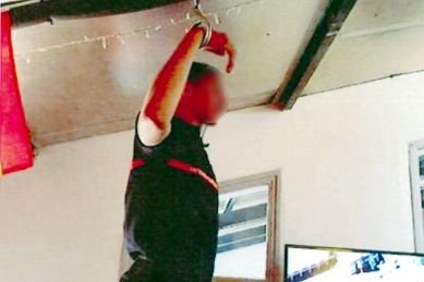 🇫🇷 FLASH - « Le bougnoule de ses morts [..] Les Arabes n'ont aucun droit à part celui de la fermer. »

Au sein de la caserne de Gigean (34), un jeune sapeur-pompier d'origine Maghrébine a été victime de plusieurs agressions, d’insultes racistes et d’actes de harcèlement

Menacé