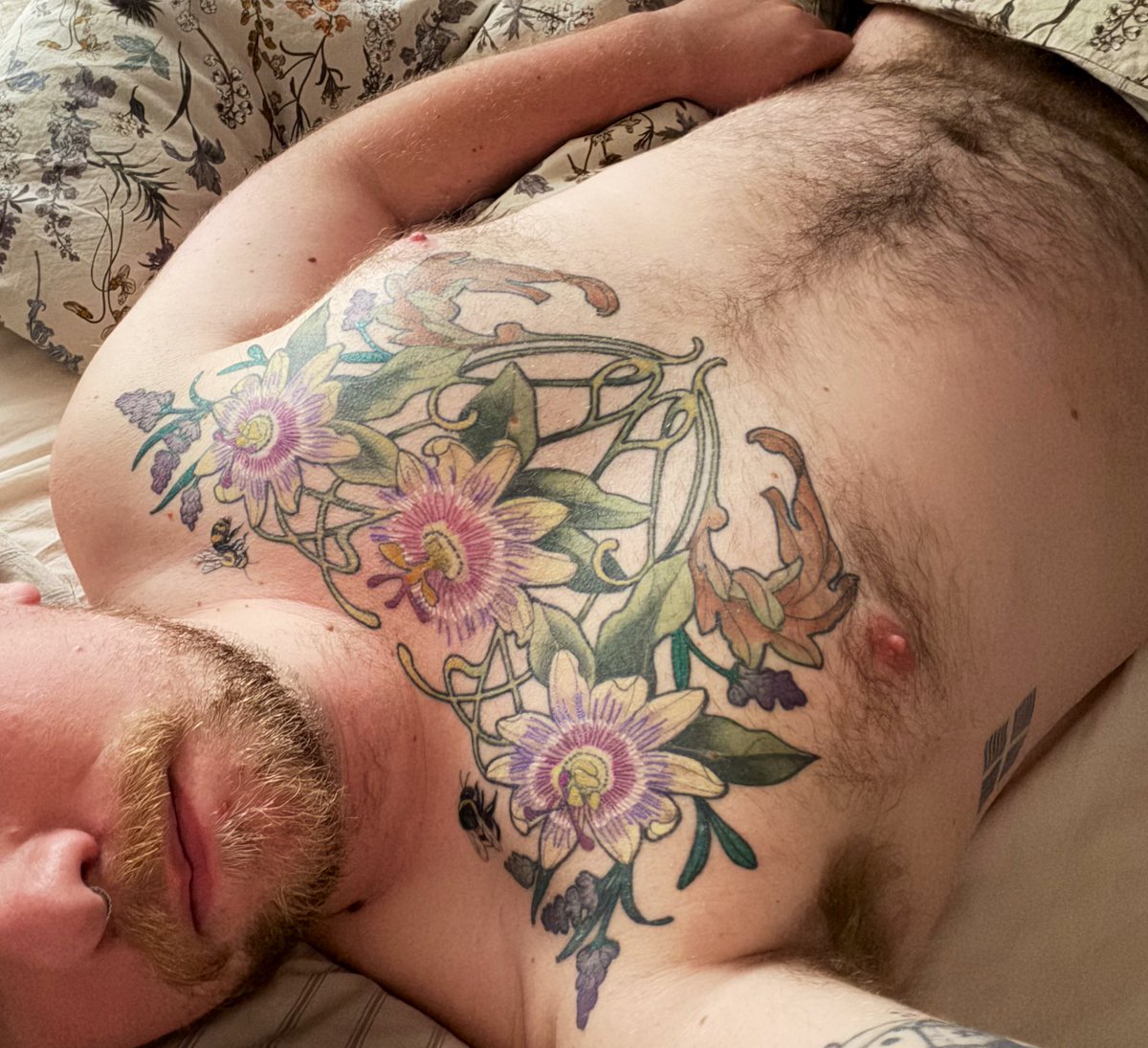 Weekend pluvieux ! On reste sous la couette ? 
#gay #gayinked #hairygay
#gaychub #hairybush 
<a href="/TheFrenchBears/">Les Ours Français</a>