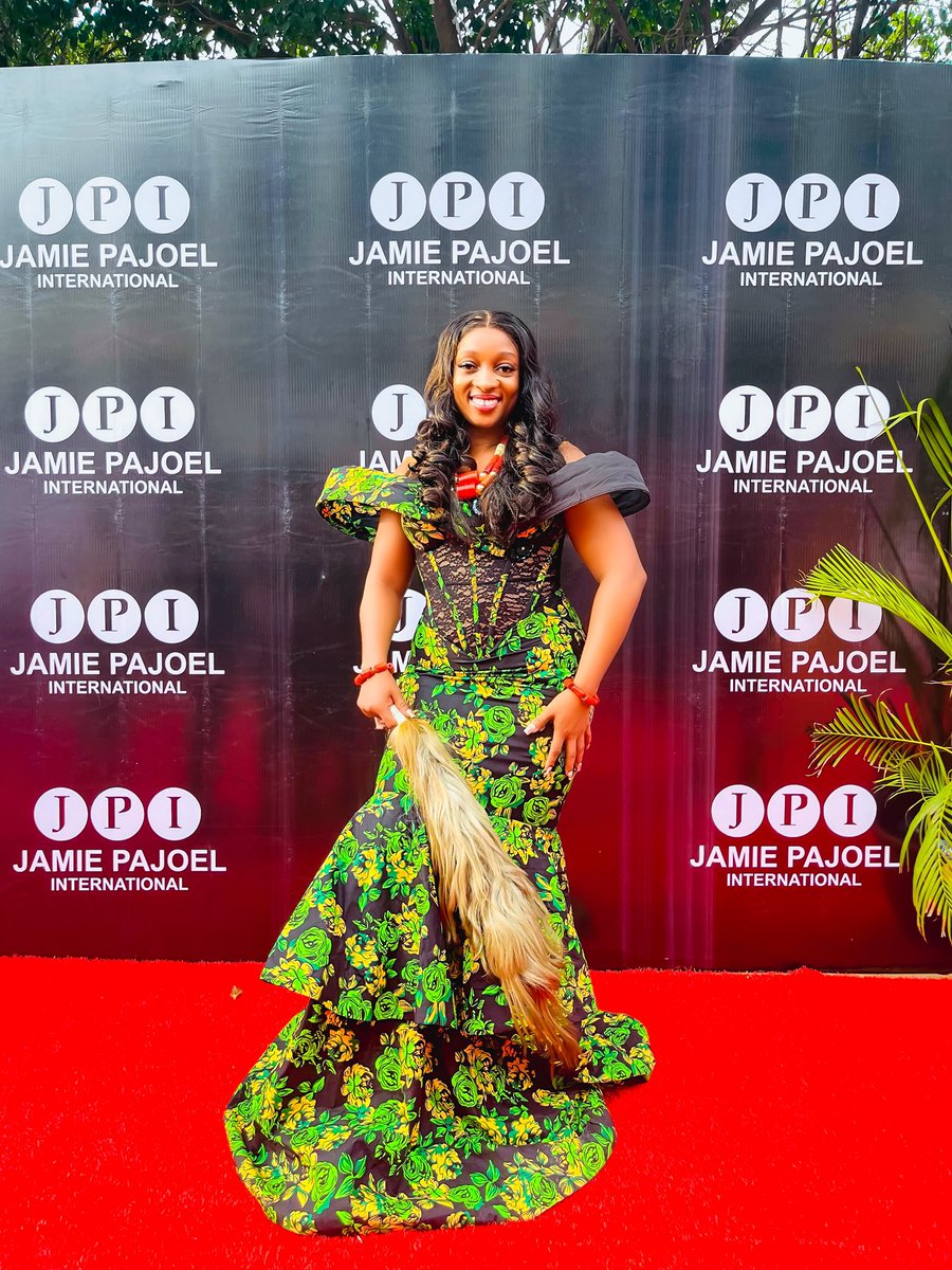 nonoo_techie's tweet image. Let me rep my state (Igbo babe)
Ada Ishiagu, Ebonyi!