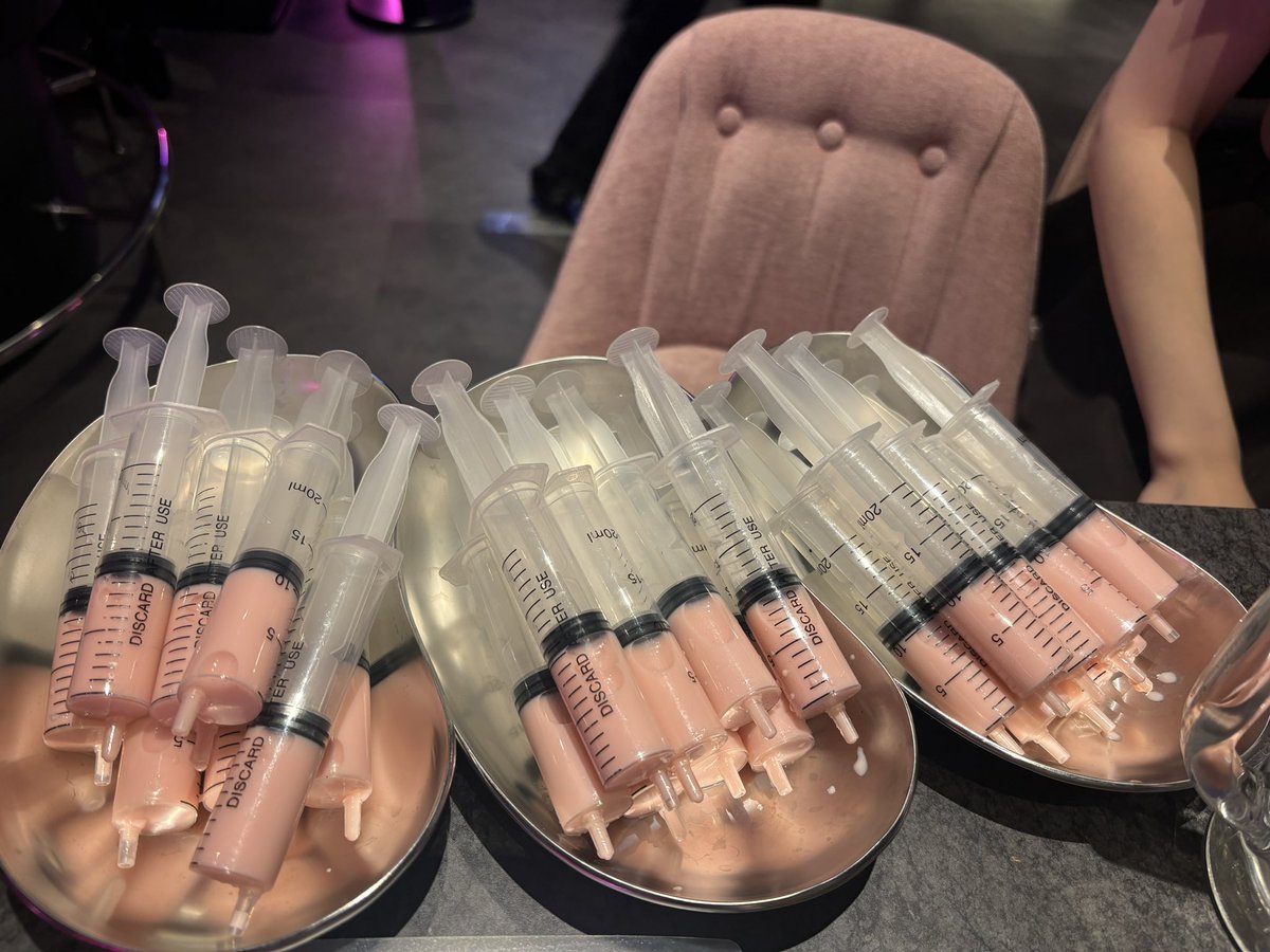 ദി^ᴗ͈ ·̫ ᴗ͈⸝⸝^