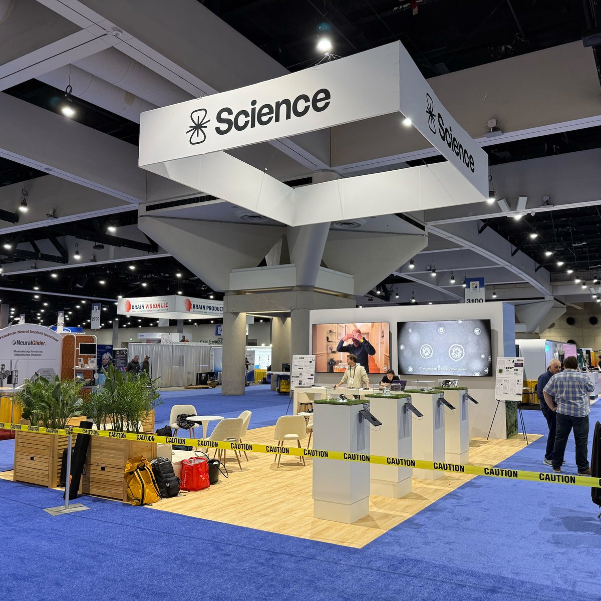 ScienceCorp_'s tweet image. We’re at the Society for Neuroscience’s (@SfNtweets) Annual Meeting 2025 to share our work advancing brain-computer interfaces.

From our PRIMA retinal implant to our Science Ecosystem full stack technology platform for neural engineering, we’re working to restore quality of life…