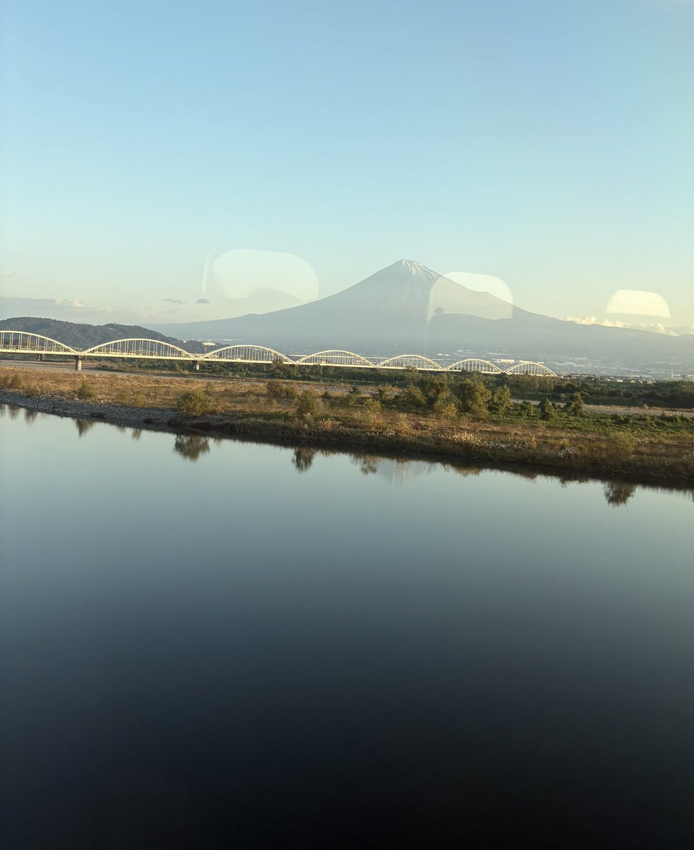 seiko_1007's tweet photo. 今日の富士山🗻✨️ https://t.co/uTr4GuW714
