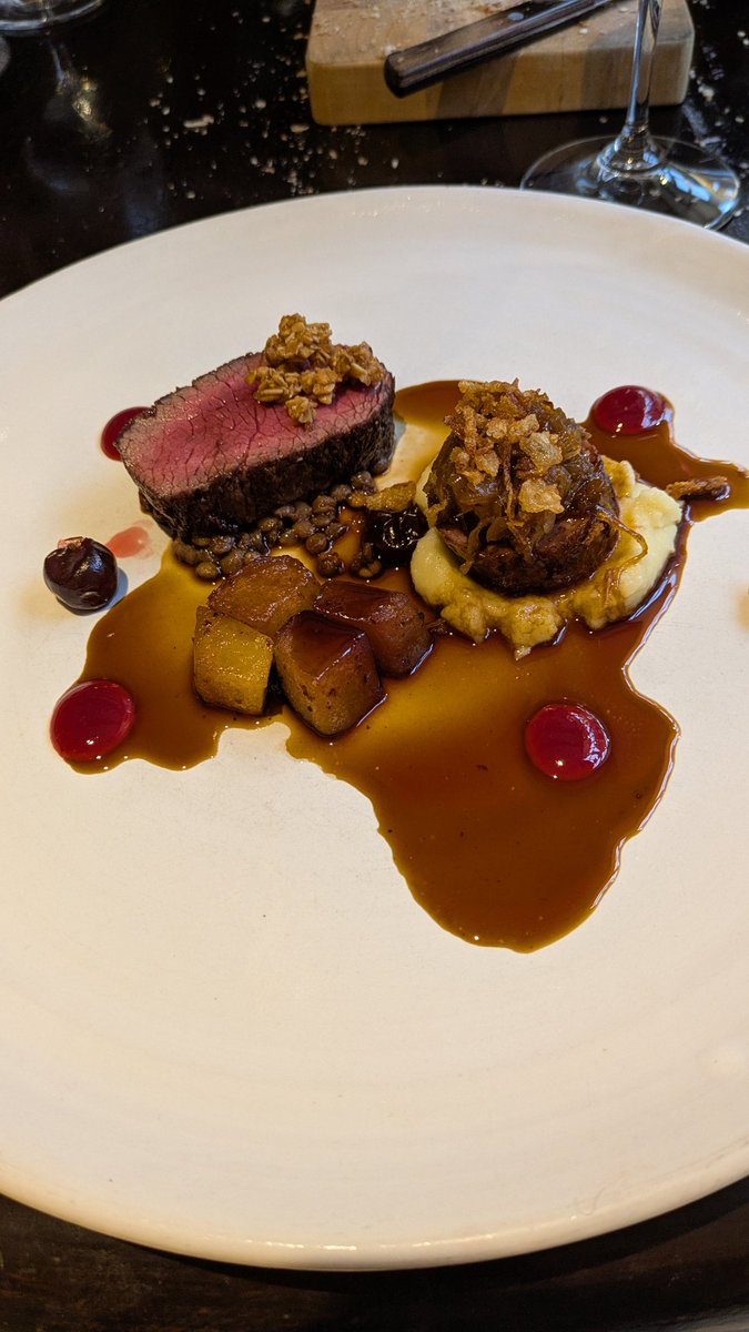 RobCass3's tweet image. booked to eat at 5 North Street in Winchcomb to experience the cuisine of Marcus Ashenford absolutely outstanding 🔥🔥👌🏻 #Foodie #Game #loveBritshfood #cheflife