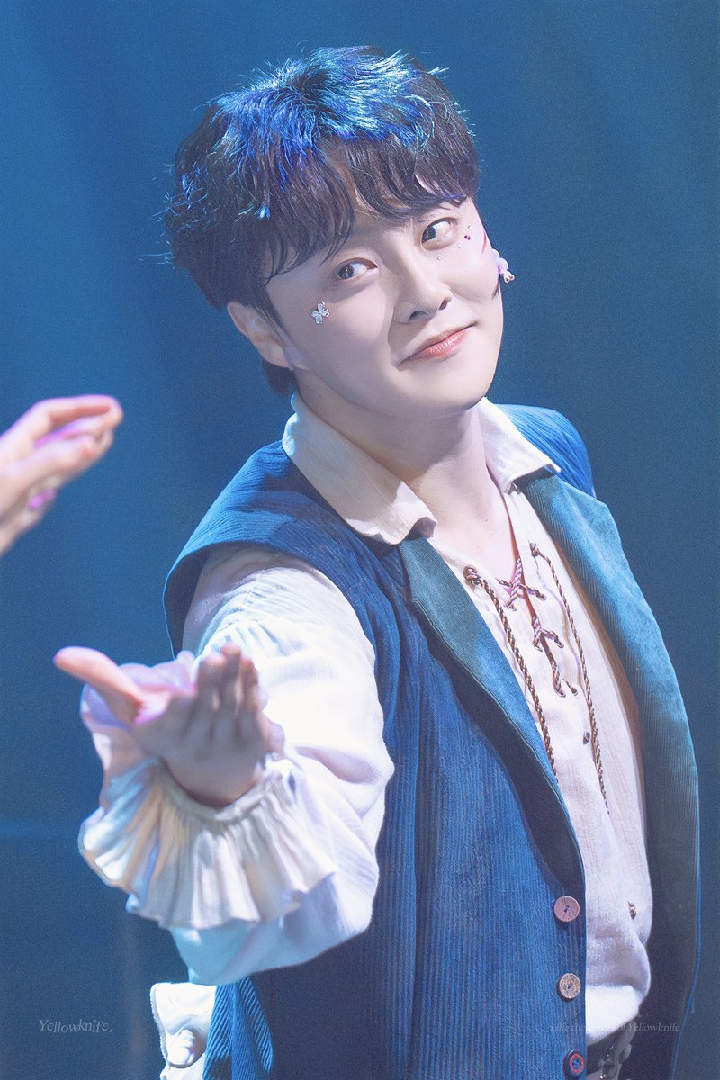 𝒀𝒆𝒍𝒍𝒐𝒘𝒌𝒏𝒊𝒇𝒆 tweet media