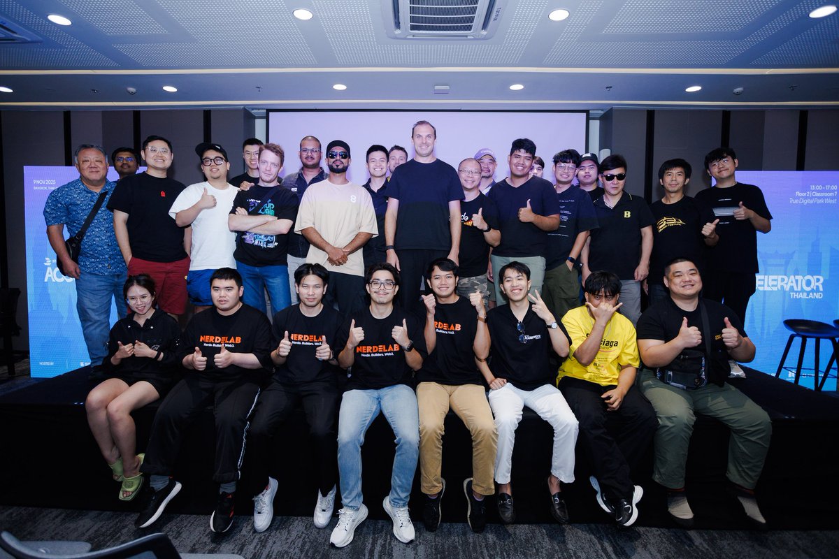 HatAndrew79049's tweet photo. The energy at the Solana Accelerator Thailand Demo Day 2025 was absolutely ELECTRIC.
As a investor, this event was pure fuel.
Here’s my 1:16 recap + a breakdown of 7 standout teams 👇
#SolanaAcceleratorTH
Huge appreciation to
@symmetry_xyz
@SuperteamTH
@superteam
@solana https://t.co/qdocIglA7F