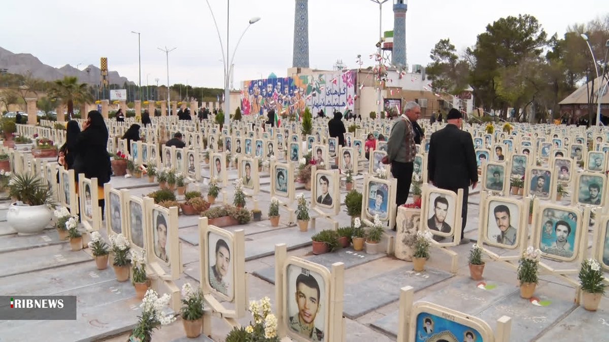 ما این راه را تمام می‌کنیم، اگر همه 
کشته شدیم، اگر همه شهید شدیم، اگر
خانه‌هایمان بر سرمان خراب شد، گزینه
دفاع از خاک وناموس را رها نمی‌کنیم .
#سند_افتخار