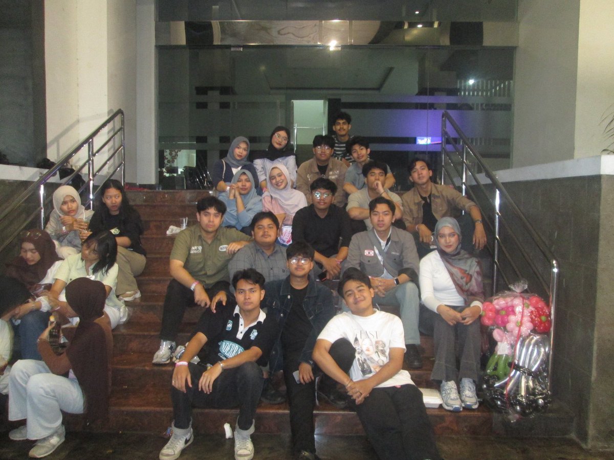 maarjoriees's tweet photo. lucu dn imut (gua) https://t.co/hTHhVhmIae