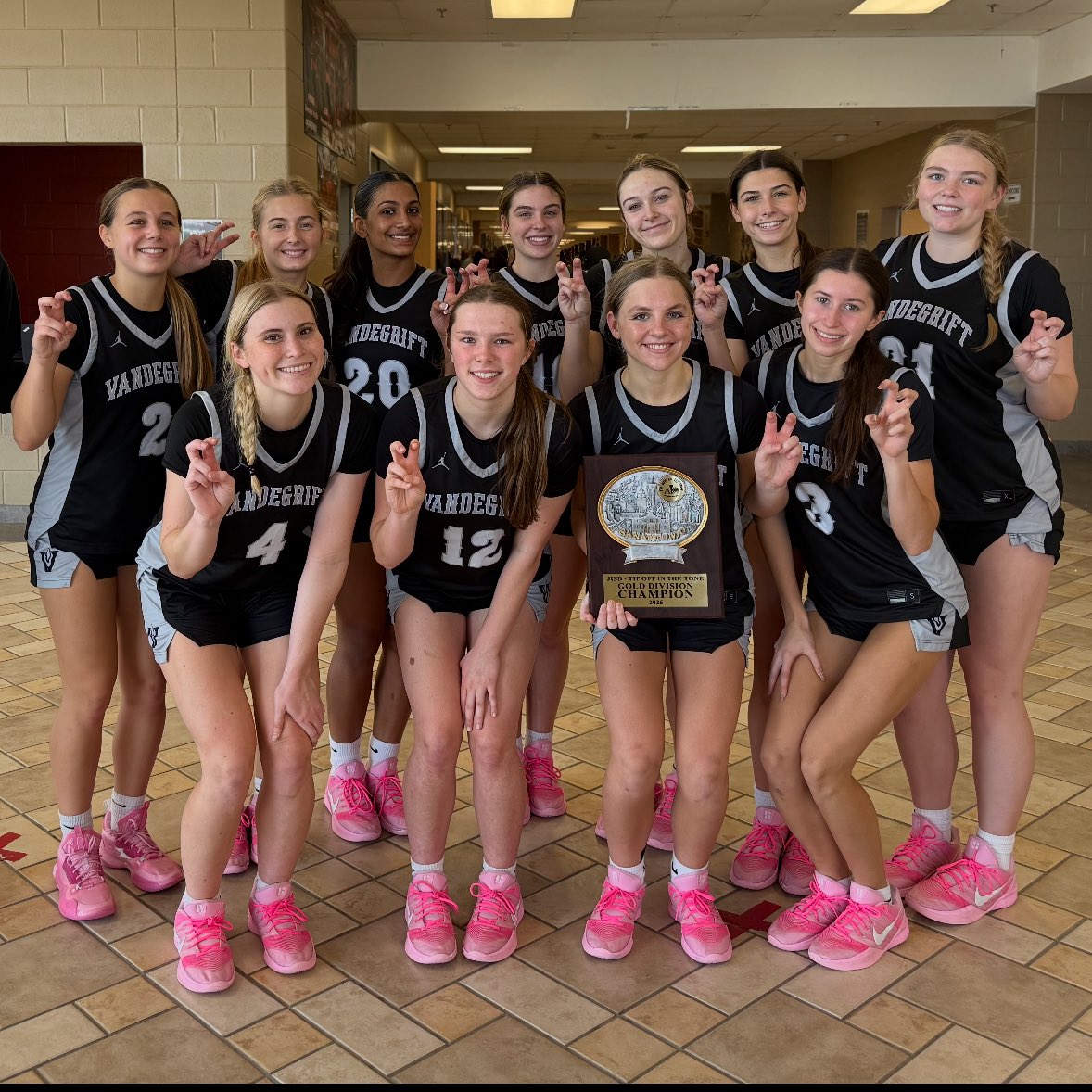 Vandegrift Girls Basketball tweet media