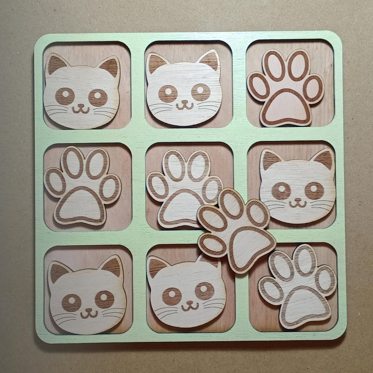 Vare_kaii's tweet image. Anuncian lluvia para mañana así que no podré hacer feria.

Si compartis los TATETI hermosos que tengo hechos me ayudas un montón y además te va a llegar un haz de luz y buena vibra que te mando yo por apoyar a los emprendimientos locales! 🦋

Hay libretas, blocks, cuadernos y +!