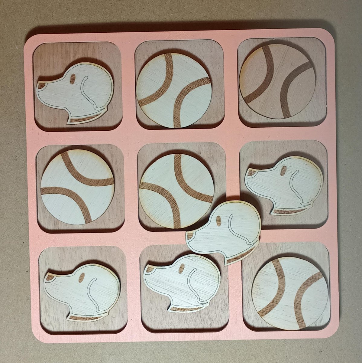 Vare_kaii's tweet image. Anuncian lluvia para mañana así que no podré hacer feria.

Si compartis los TATETI hermosos que tengo hechos me ayudas un montón y además te va a llegar un haz de luz y buena vibra que te mando yo por apoyar a los emprendimientos locales! 🦋

Hay libretas, blocks, cuadernos y +!