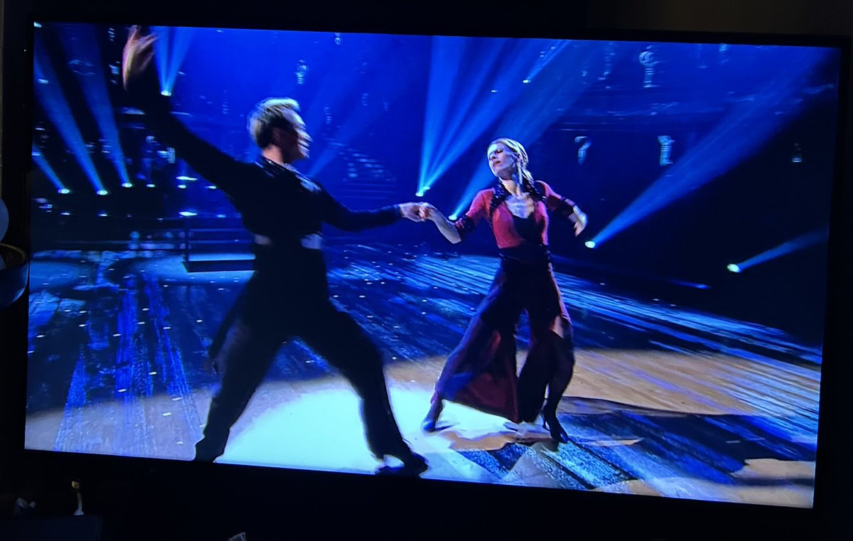 😂 Lynda Buick tweet media