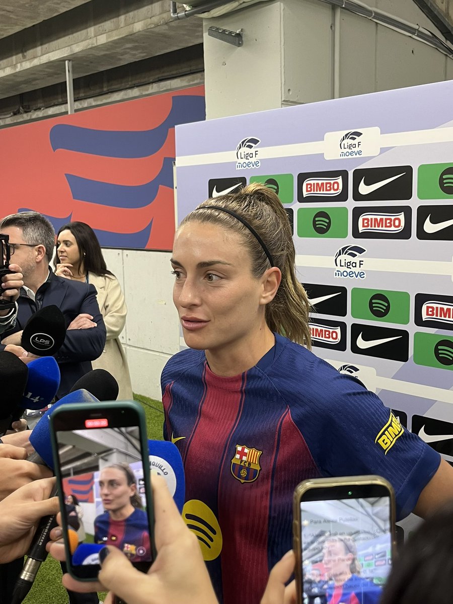 🎙️ Alexia Putellas sobre la ausencia de Cata Coll en el XI de FIFPRO:

"Lo de los premios es algo subjetivo. En el partido de hoy ha sido clave, determinante. Hoy ha tenido esas oportunidades que nos han levantado"

<a href="/carpetasFCB/">Carpetas Blaugranas (CB)</a>