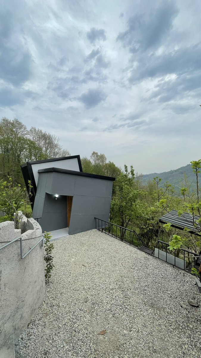 .
اگه دلت یه کلبه وسط جنگلهای رامسر میخواد ، بهم پیام بده 
.

#جواهرده