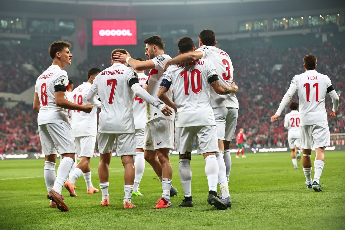 Bir başkadır benim memleketim 🇹🇷

Şehrimizde oynanan maçta Bulgaristan’ı mağlup eden A Milli Futbol Takımımızı tebrik ediyoruz. 💪