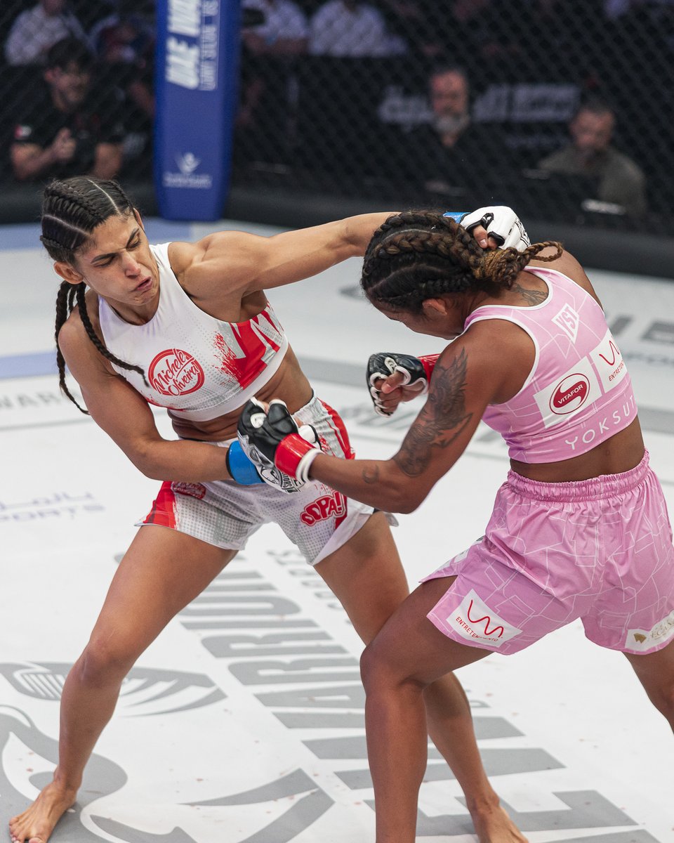 uae_warriors's tweet photo. 🥳 AND NEW UAE WARRIORS STRAWWEIGHT CHAMPION: MICHELE OLIVEIRA! What a night! 👏🏆
#UAEWarriors #UAEW65 #inAlAin https://t.co/LTwLWqMOfR