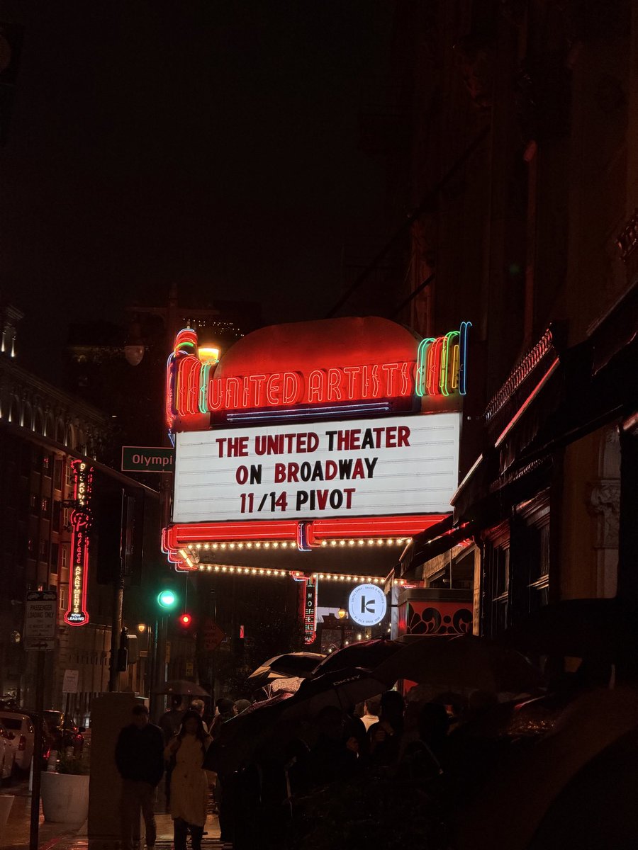 calebkramer's tweet image. What better way to spend a rainy Friday night in Los Angeles than hanging with the homies @profgalloway @karaswisher