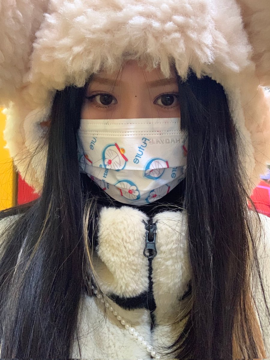 SugarBaby6952's tweet photo. 天冷咯，耐不住冷 https://t.co/i4t8jUb2ab