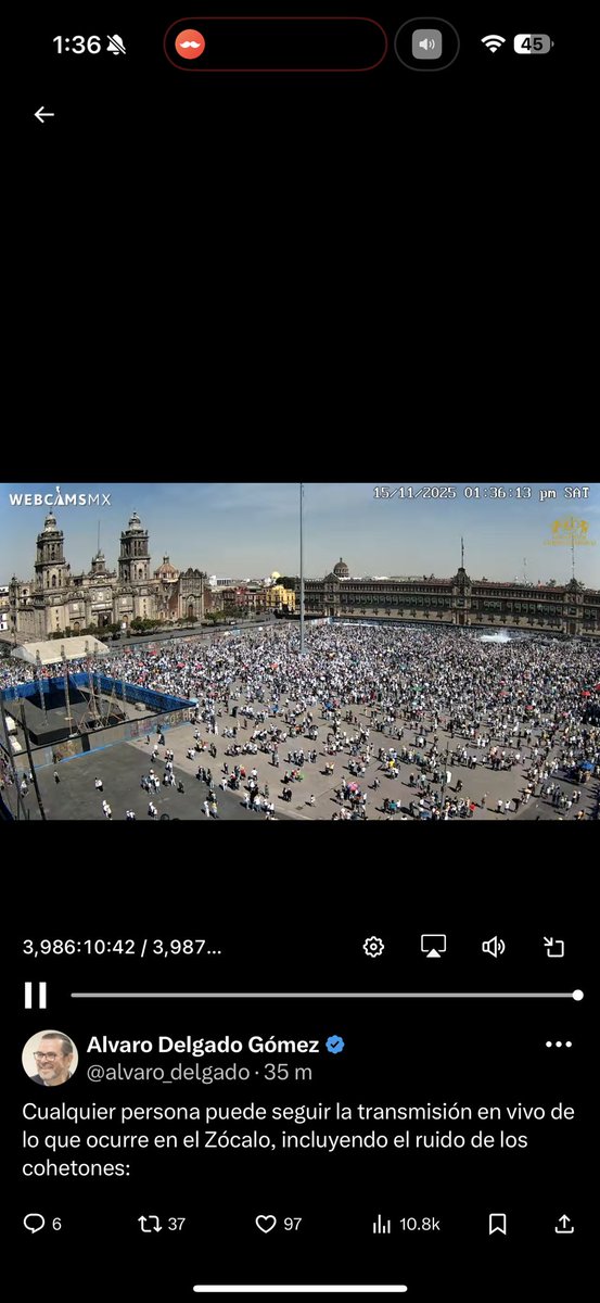1:36 pm y así luce el zócalo con la kermés de la #GeneraciónZ 😂😂 tantos millones tirados a la basura para esa paupérrima concentración