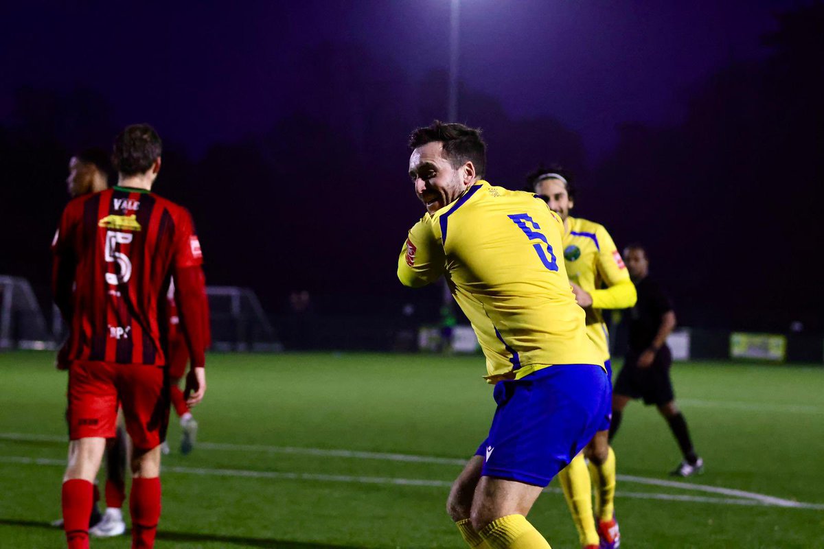 AscotUnitedFC's tweet image. 𝐃𝐢𝐝 𝐬𝐨𝐦𝐞𝐨𝐧𝐞 𝐬𝐚𝐲 𝟑 𝐩𝐨𝐢𝐧𝐭𝐬 🏌️

✔️ match winner
✔️ player of the match
✔️ seany frasers back

@seanyfrase 

#WeAreAscot
#UpTheYellas