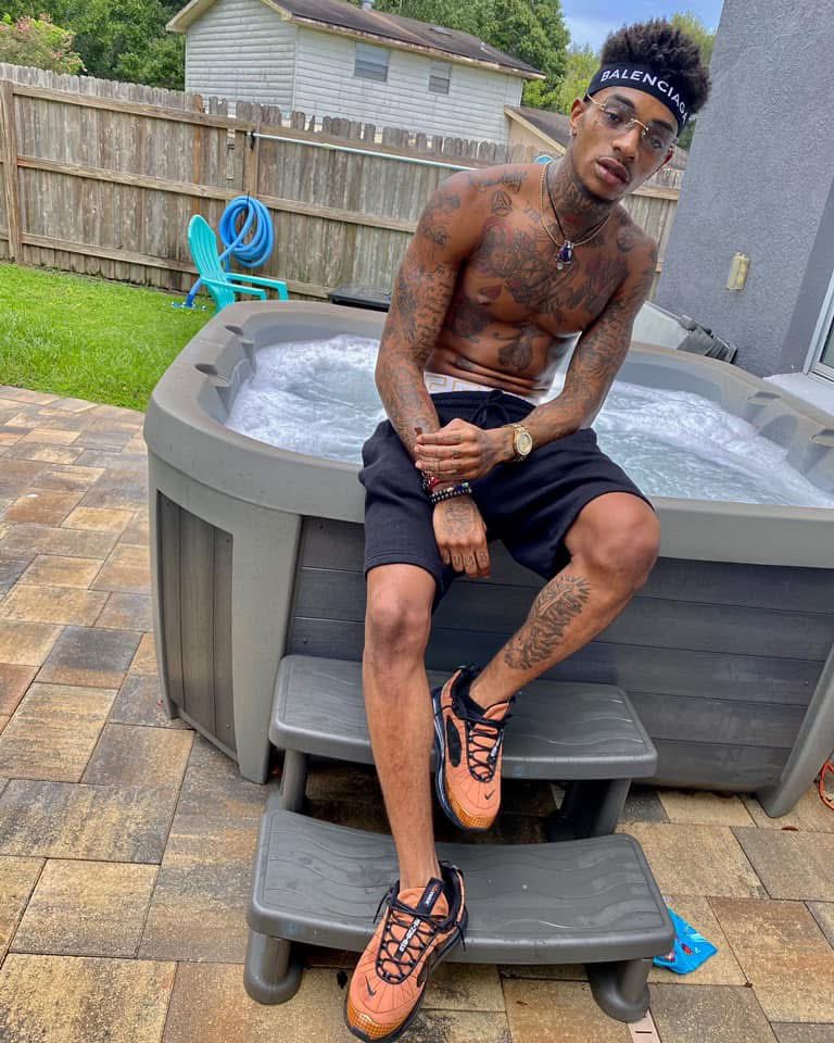 RealHoodFather's tweet photo. Brick 🧱 By Brick 🧱 https://t.co/TlxTtmG9Pb