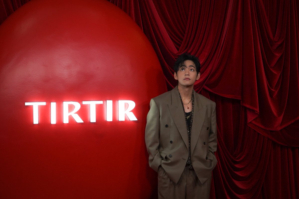 photosbykathlyn's tweet image. V from BTS at the TIRTIR red carpet shot by me. 

#V #KimTaehyung #BTSV #Taehyung 
#BTSarmy