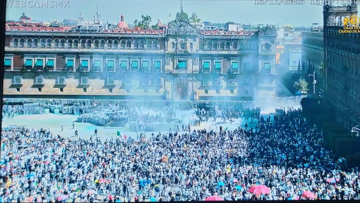 rthur013's tweet image. Si el Gobierno de Claudia Sheinbaum se pusiera así con los NARCOS, como lo hace con lao Ciudadanos, otra cosa sería🤷🏽‍♂️
#MarchaNacional