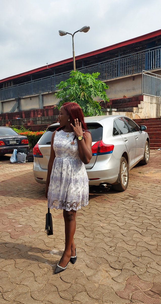 TianaNwaneri's tweet image. Saturdays are for parties but make sure Jollof rice is present in that party.
Because party wey jollof no dey, that one na crusade.
#weddingguest