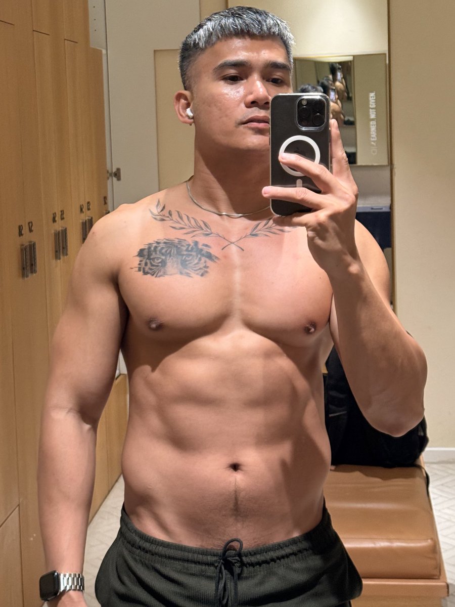 eriandel's tweet photo. Flex https://t.co/EGQJNt11Oc