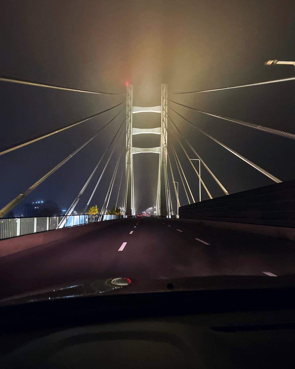 mono_grafic's tweet image. Night walk.