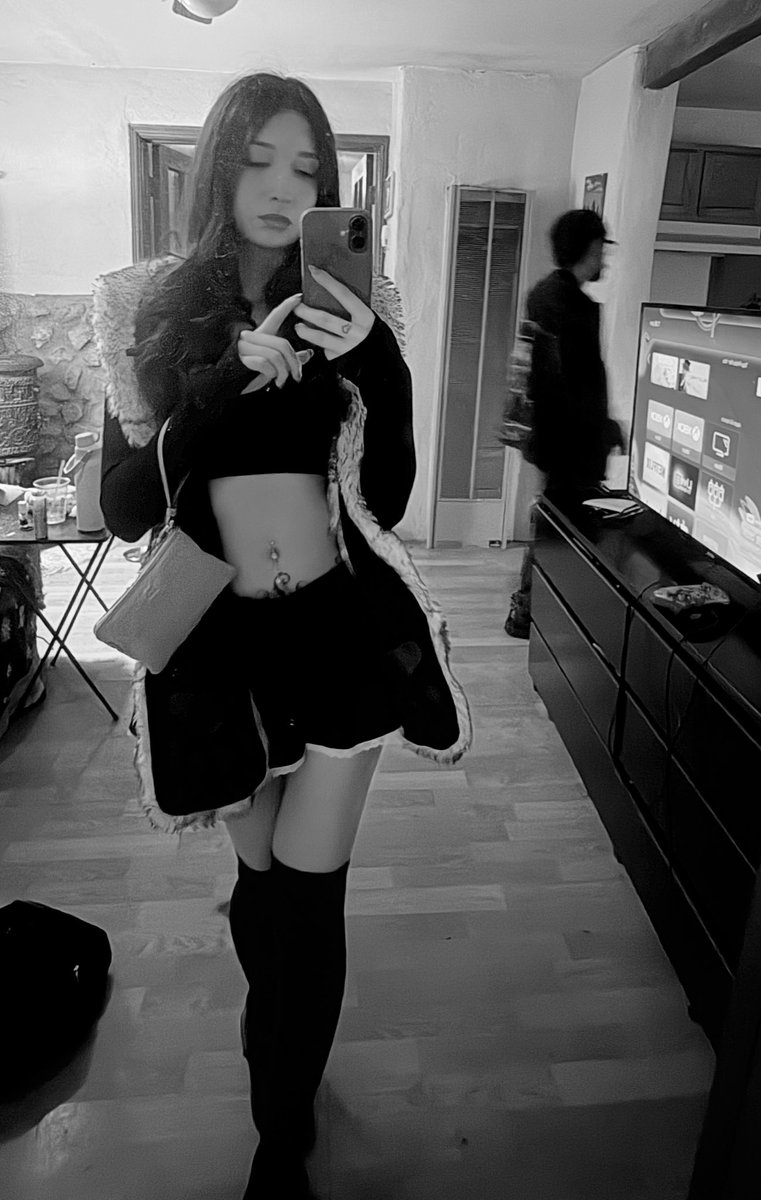 lina ❦ tweet media