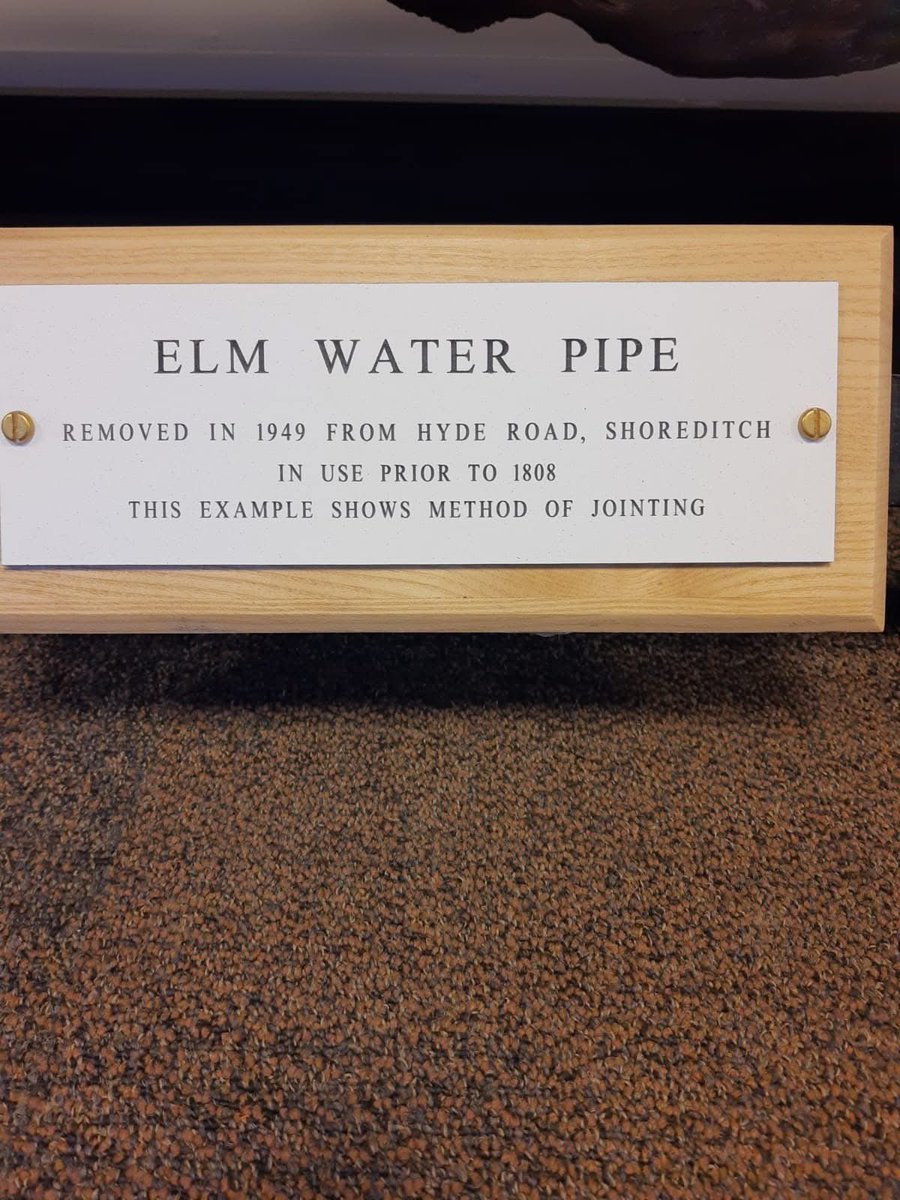 During my time working for the UK’s biggest water company, let me call them ZINWA UK for today ,I ran into this beast: an “Elm Water Pipe” taken out of Hyde Road, Shoreditch in 1949, but already in use before 1808, long before anyone talked about “infrastructure” on PowerPoint.