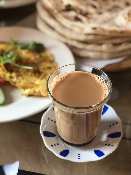 "عسى كل ماجتنا هموم الزمان أفواج / تحول علينا رحمة الله .. وتنقذنا"

#صباحيات 
#صباح_الخيرᅠ 
#صباح_الأشياء_المُشرقة