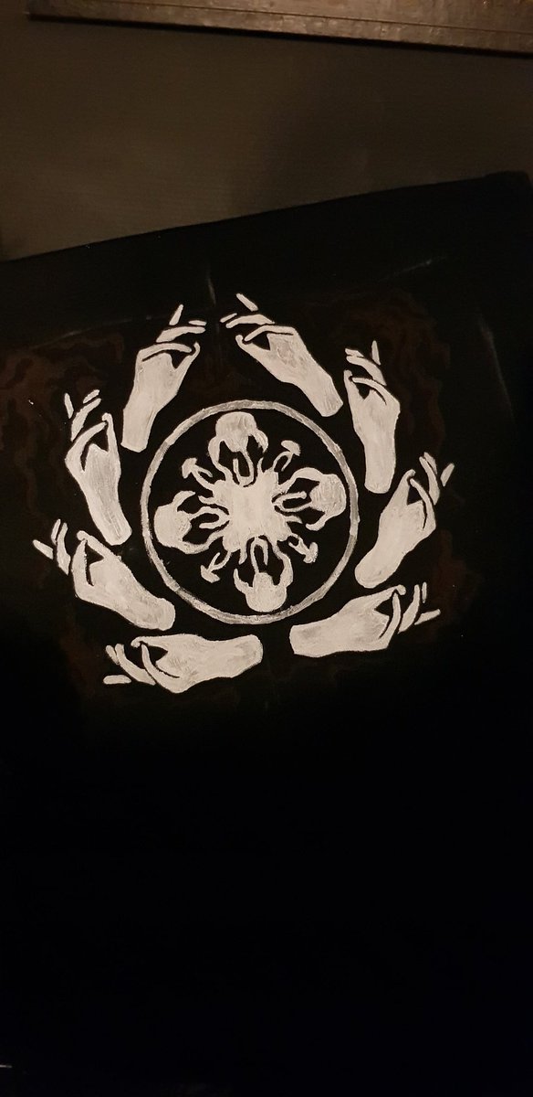 Also letting this dry before adding another layer, couldn't afford the hoodie so I put it on a shirt 😌

Might embroidery it next time