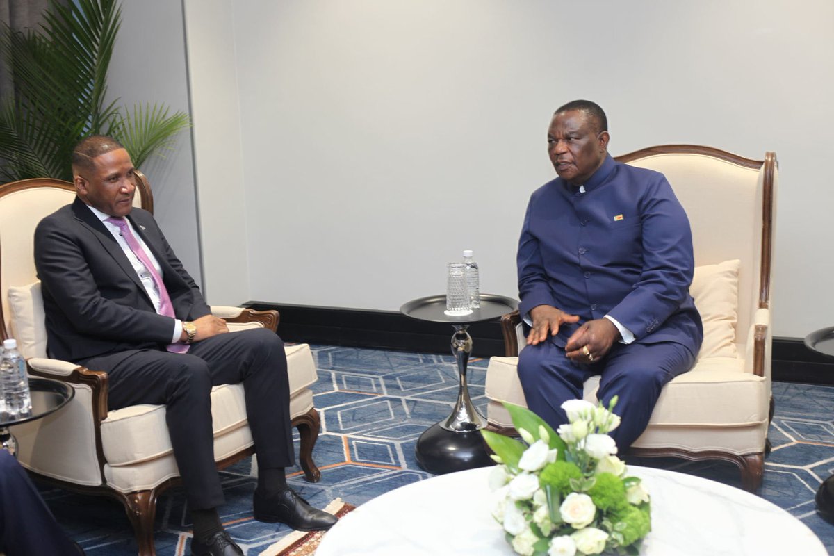 True patriotism is demonstrated by one’s actions. If being principled and having a caring heart were academic subjects, VP Chiwenga would have aced them with flying colours. He is a true constitutionalist, a real statesman and a man of his word. <a href="/LynneStactia/">LynneM 💕💝💎</a> <a href="/KMutisi/">𝑲𝒖𝒅𝒛𝒂𝒊 𝑴𝒖𝒕𝒊𝒔𝒊</a>