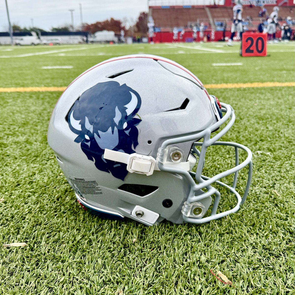 cfbcampustour's tweet photo. Helmet Matchup: Howard 🆚 Delaware State https://t.co/RB3wVrJ7LE