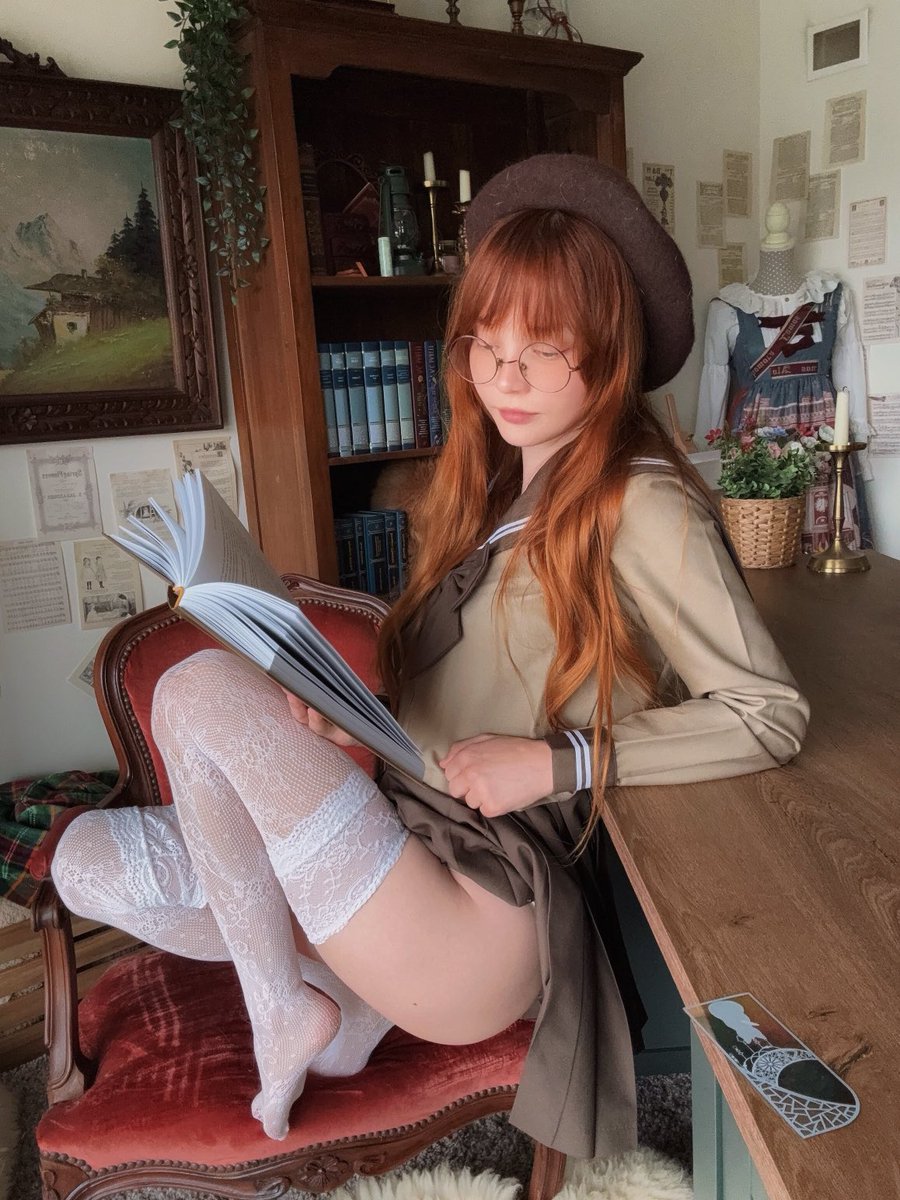 Alisa Leafy tweet media