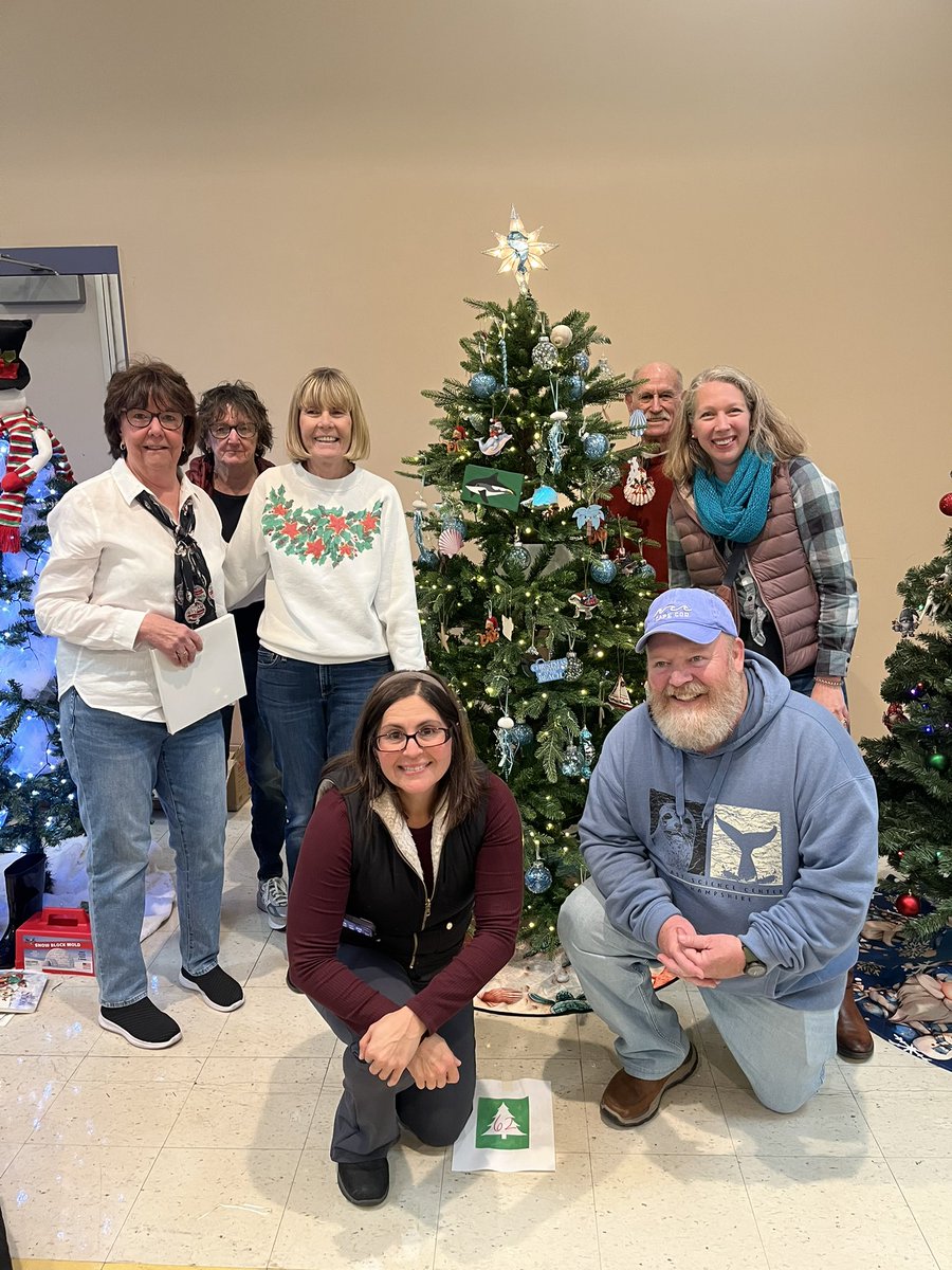 It’s that time again, FOLNB sponsored a tree for the “Festival of Trees” that runs from Sun Nov 16 - Sat, Nov 22. 

100% of profits from this event will be used towards scholarships for Lynn Tech students.

facebook.com/lynnfestivalof…