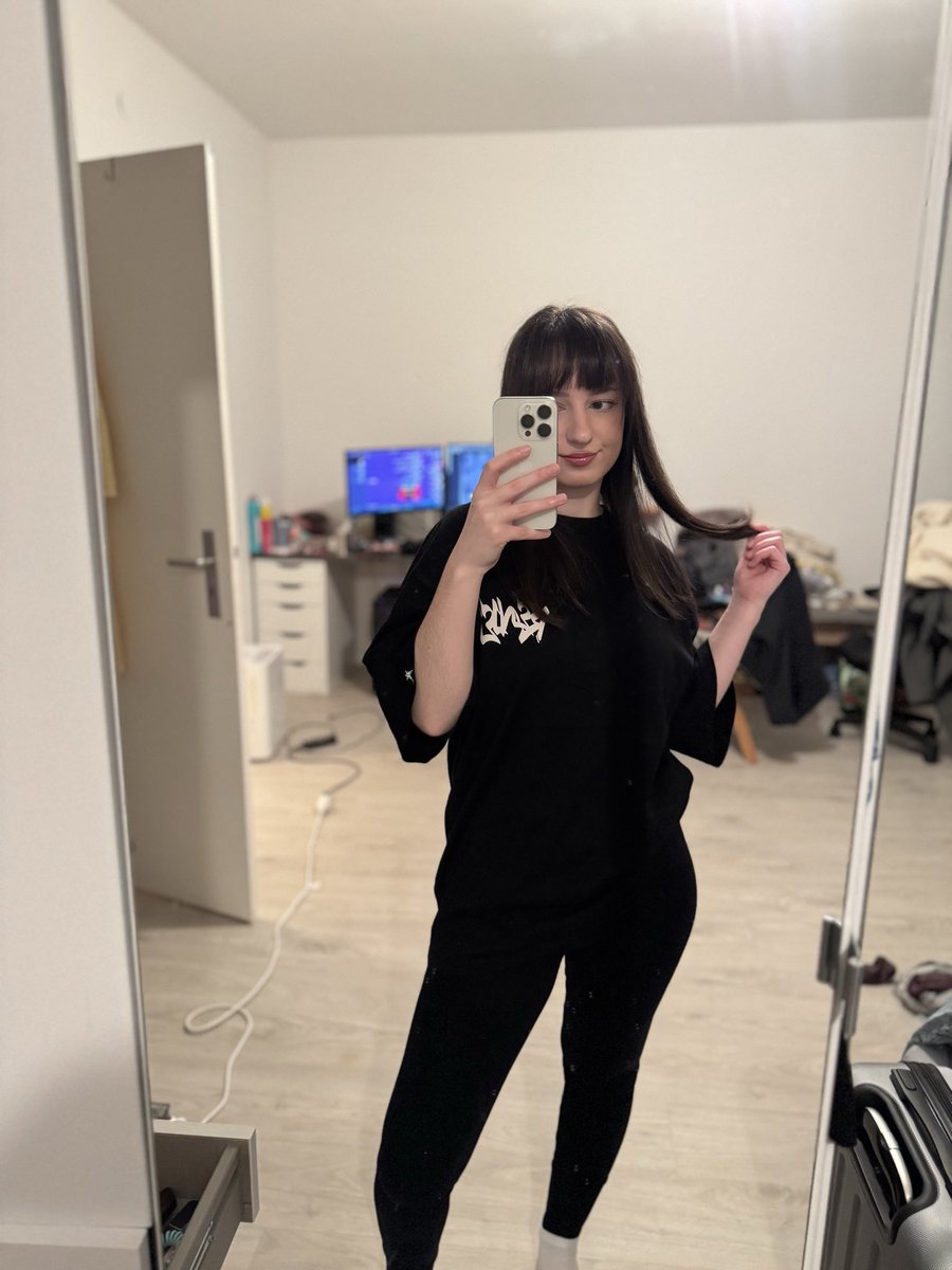 _AviaH's tweet photo. wyswys rave fit https://t.co/shGv1sL55K