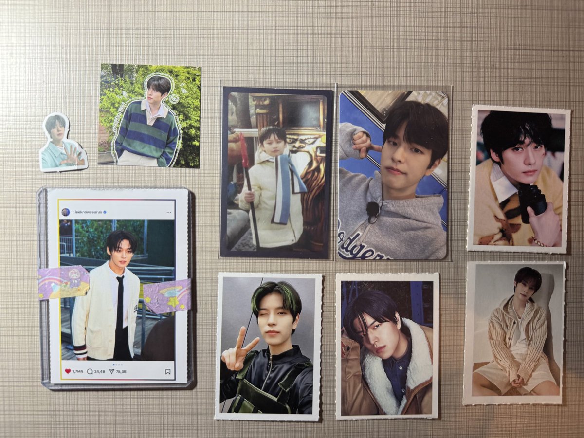 seungminixo's tweet image. onları bana elden verip kargo parası ödetmediğin için ve bana onları verdiğin için çok teşekkür ederimm💋🤭🙂‍↔️ @yonglinosbinnie