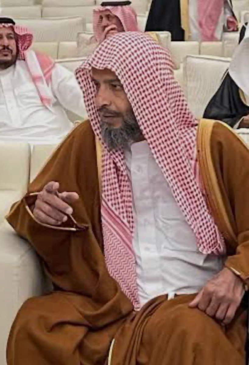 alsqaabh's tweet image. خالص العزاء وصادق المواساه للاخ معالي الشيخ سعد بن ناصر أبو حبيب الشثري
وإخوانه وأسرته #آل_الشثري_الكرام
في وفاة أخيهم فضيلة الشيخ
#عبدالله_بن_ناصر #الشثري
نسأل الله أن يتغمد الفقيد بواسع رحمته 
ويلهم ذويه الصبر والسلوان
 انالله وإنا اليه راجعون
@alsh3twit 
#الصقور_الوائلية
#عنزه