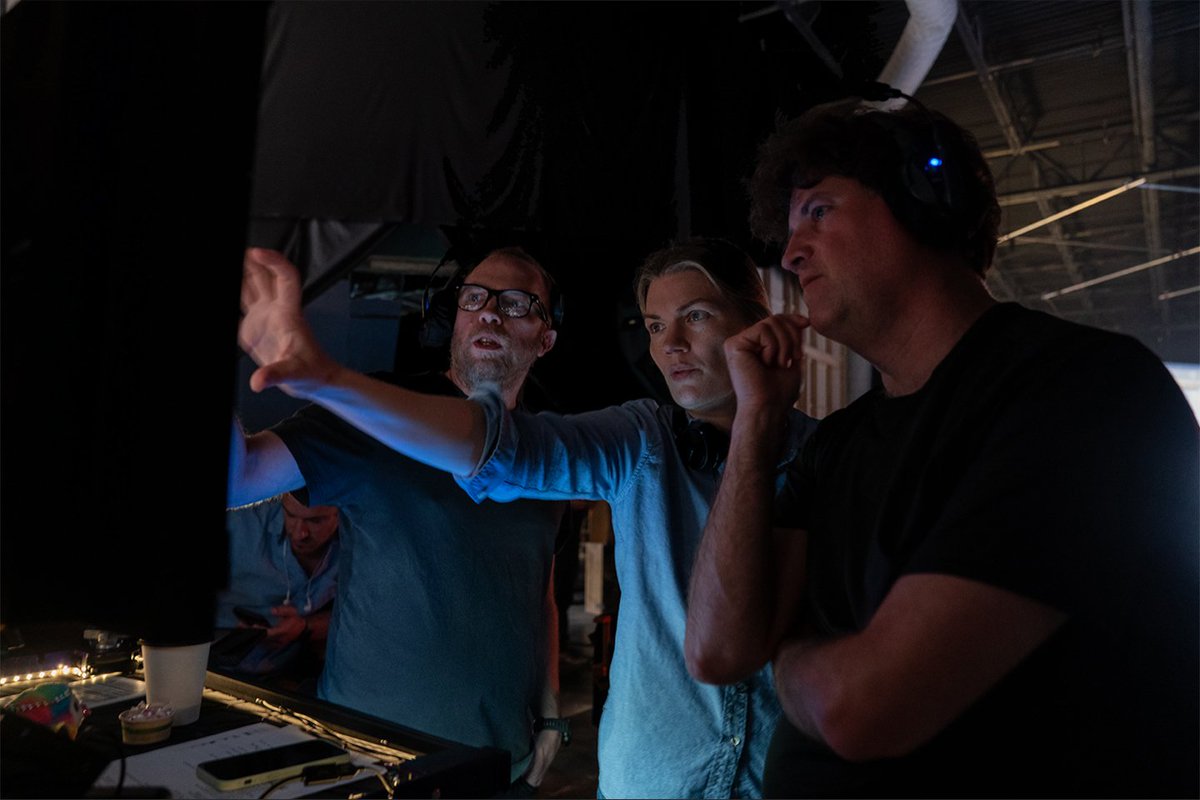 New behind-the-scenes image of ‘FIVE NIGHTS AT FREDDY'S 2’ director Emma Tammi!

(Via: Dawko)
#fnaf #fnafmovie #fivenightsatfreddys