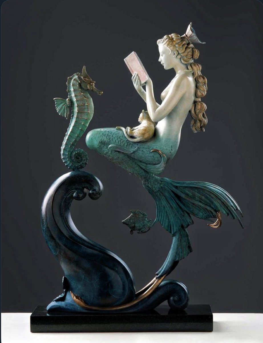 FibonacciLuna's tweet image. Should I start making magical soaps? 
For specific numbers and planets? 
I think that would be fun.
Imprint soaps with certain energies. 
Dial them in? 😆
Happy Saturday everyone 🌙🤍